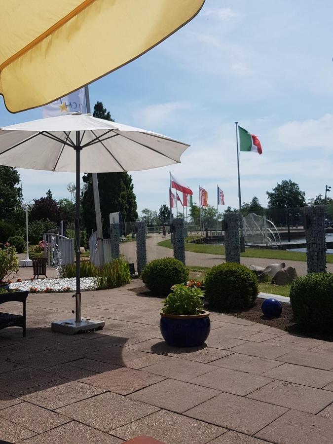 Akzent Hotel Strandhalle Schleswig Exterior photo
