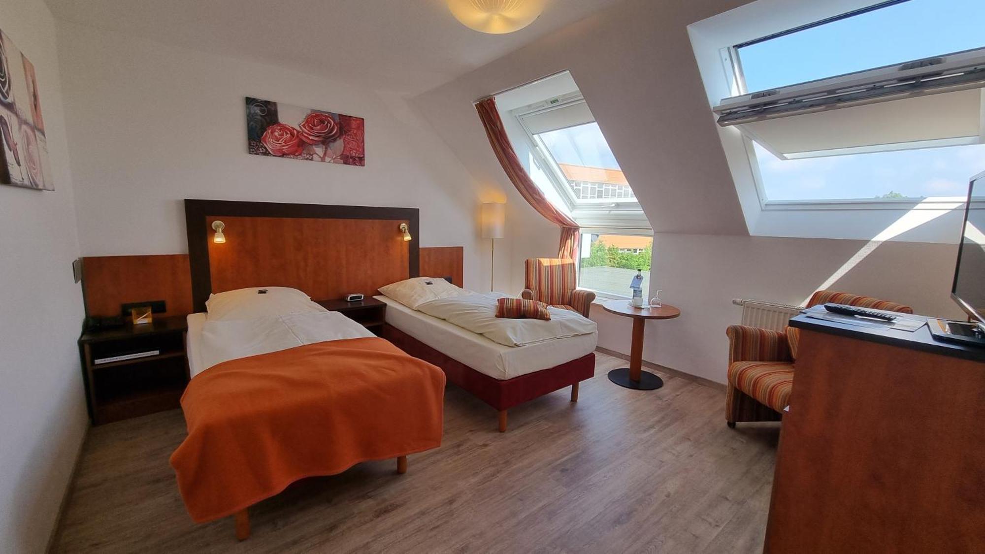 Akzent Hotel Strandhalle Schleswig Exterior photo