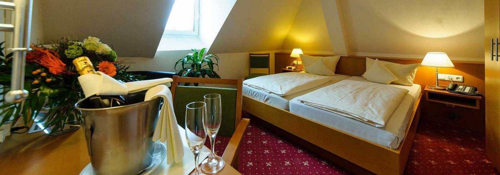 Akzent Hotel Strandhalle Schleswig Exterior photo